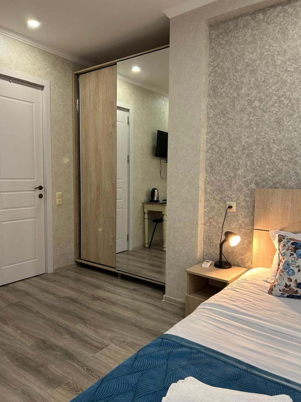 Tbilisi Center Hotel Екстериор снимка
