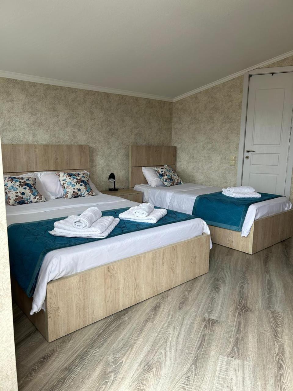 Tbilisi Center Hotel Екстериор снимка